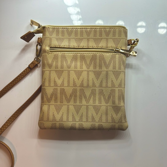 Michael Kors purse - Picture 2 of 2